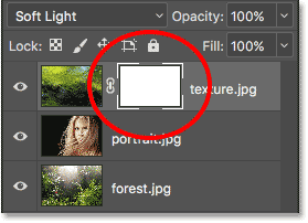 A layer mask thumbnail appears.